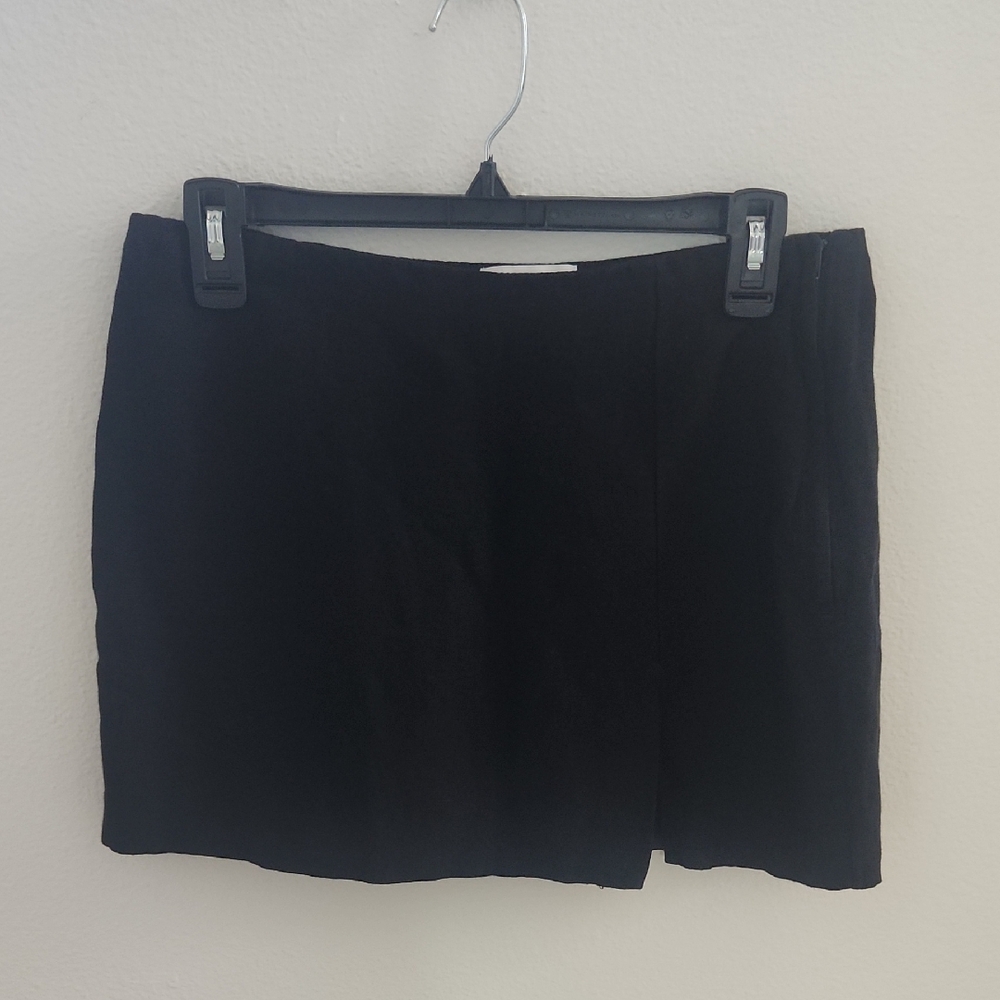 H&M Classic Black Women's Skirt